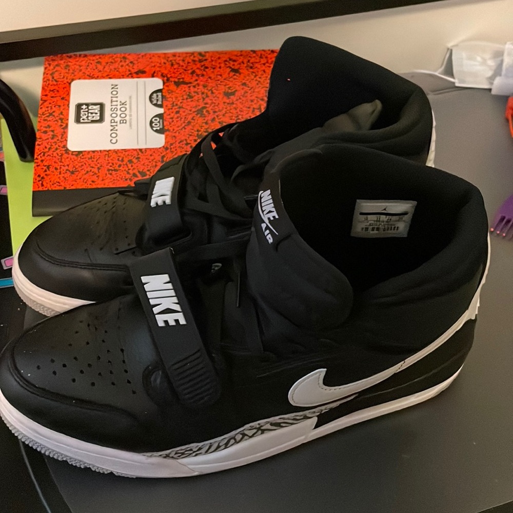 Nike Air Jordan Legacy 312 Men's Size 12